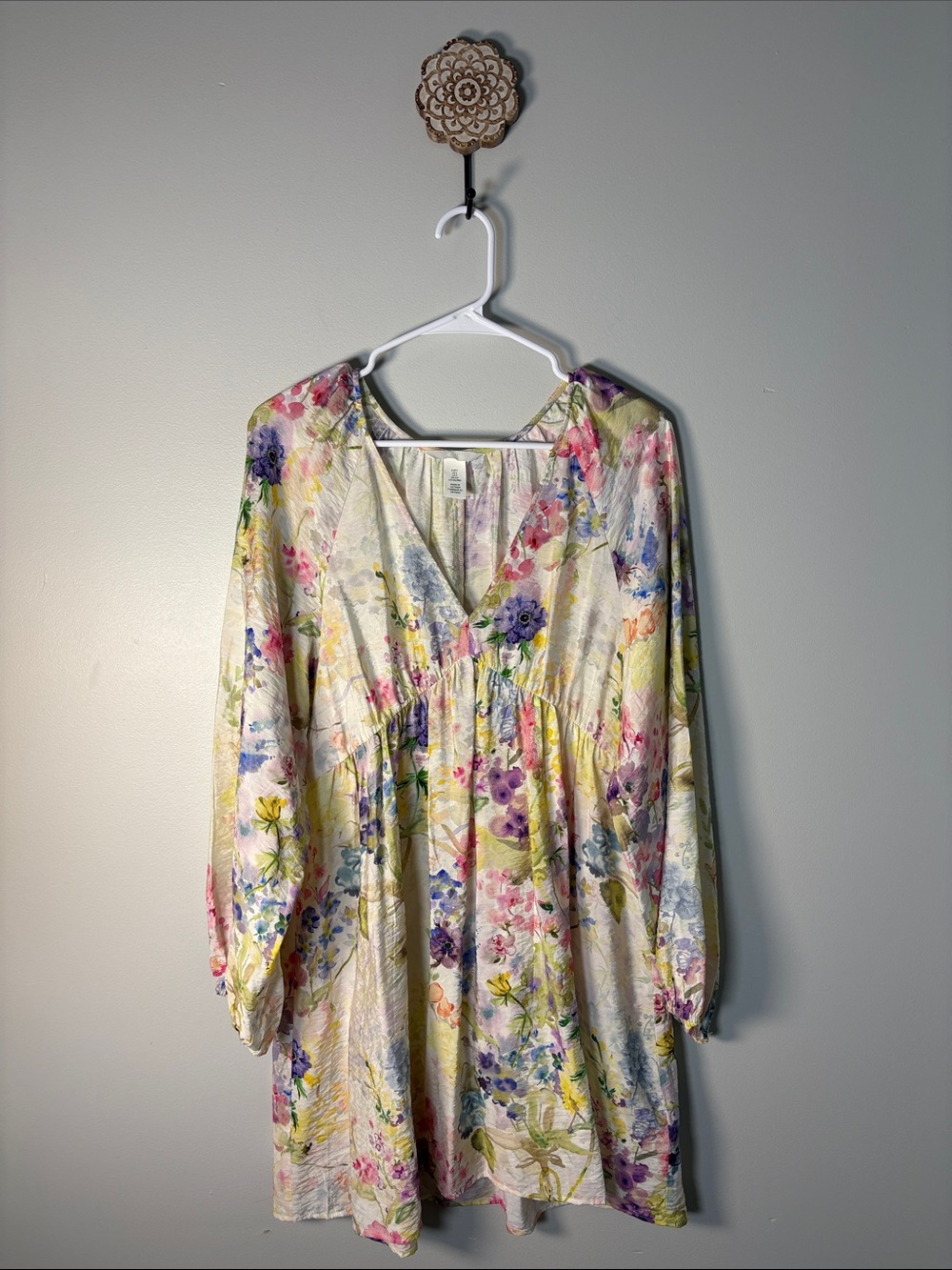 H&M Pastel Floral V-Neck Dress in Cream with Pink, Purple, Blue and Yellow